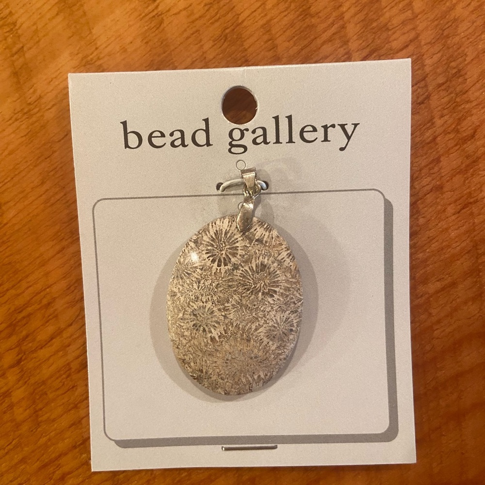 Bead Gallery Flower Stone Pendant